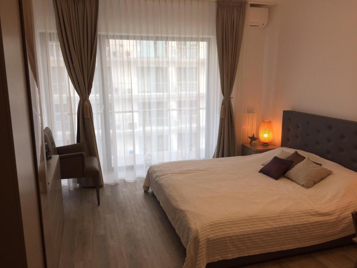 Luxury Studio 42 De Silva Mamaia Exterior photo