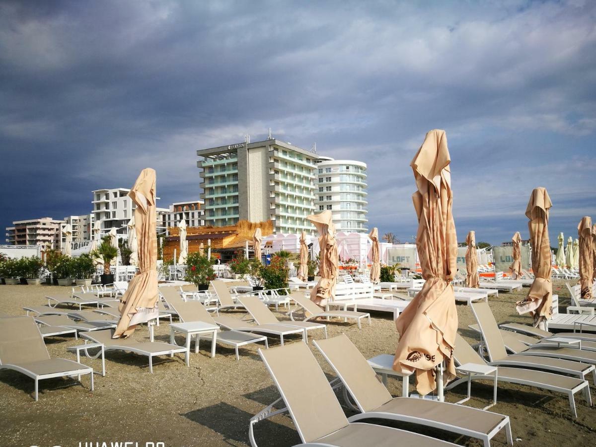 Luxury Studio 42 De Silva Mamaia Exterior photo